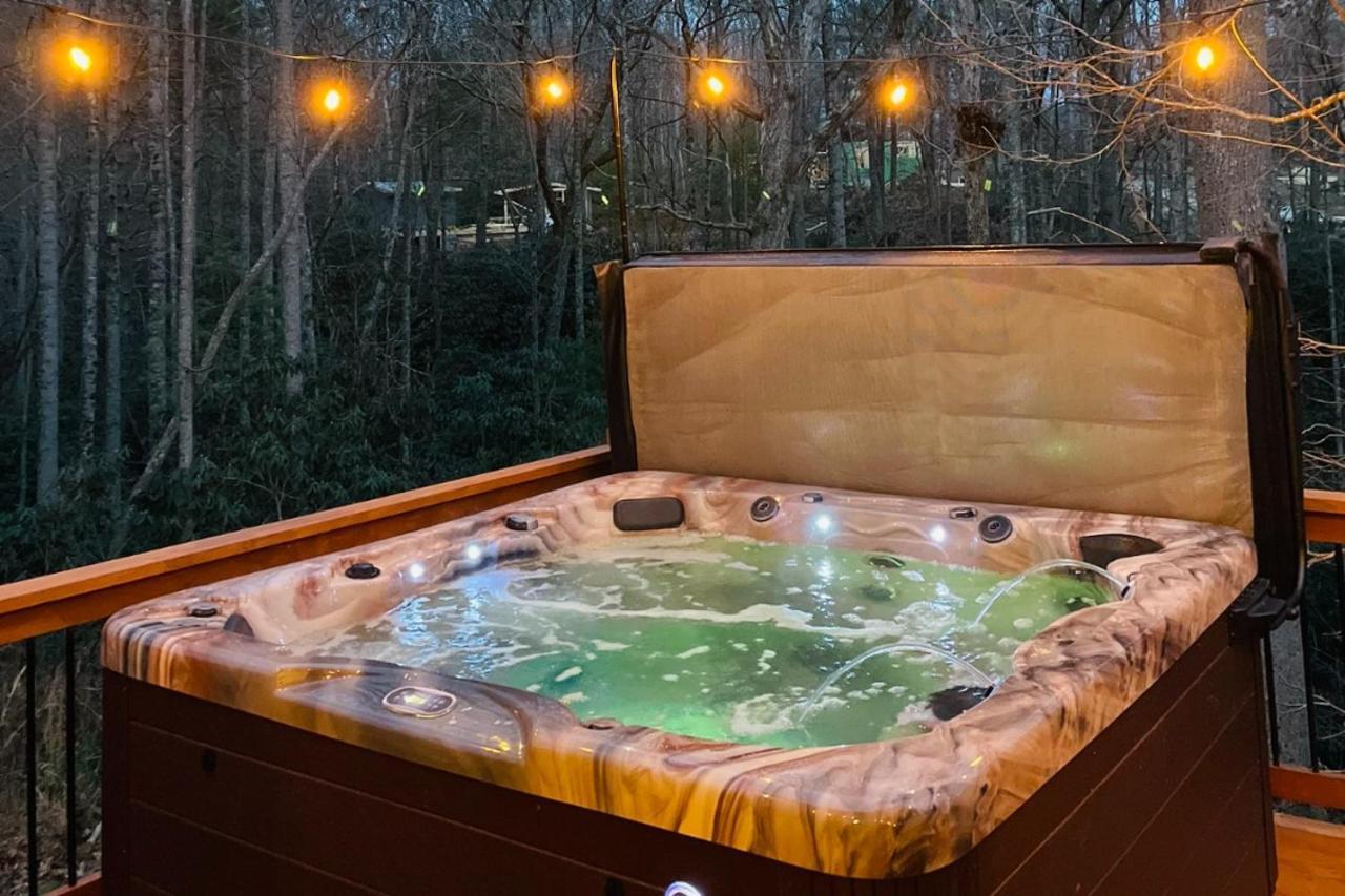 Lazy Bear-Hottub, Pet Friendly, Private Home Just 15 Minutes To Asheville.. Fairview Exterior photo