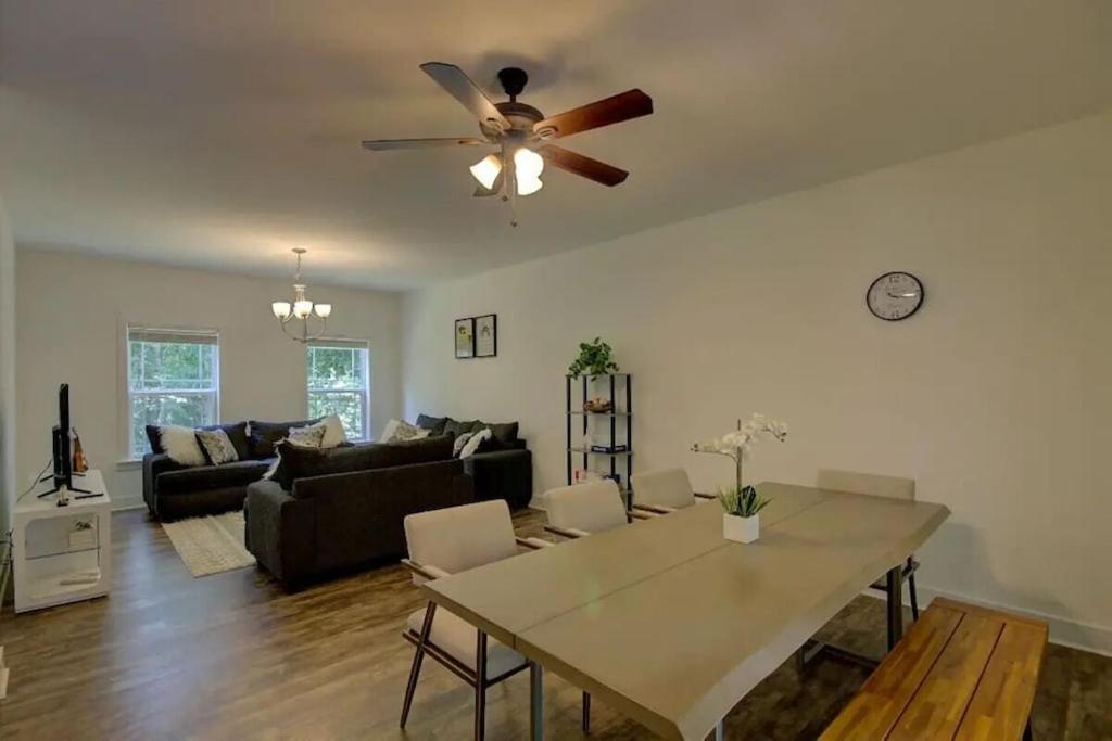 Lazy Bear-Hottub, Pet Friendly, Private Home Just 15 Minutes To Asheville.. Fairview Exterior photo